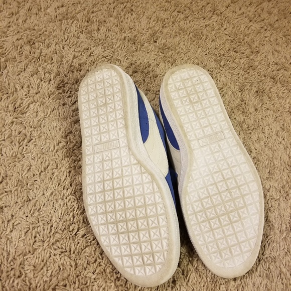 Sneakers - Picture 2 of 4